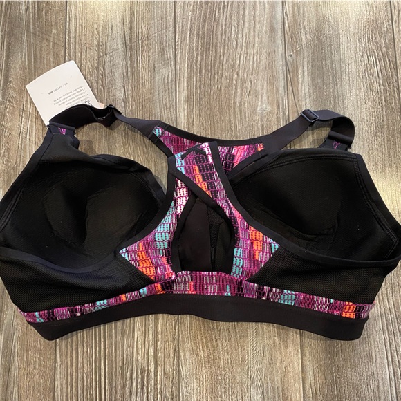 Victoria’s Secret VSX Sport Bra - Front Closure (Size 36B) - Picture 2 of 7